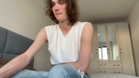 Snapshot of big_lil_small chatting on 8, 6, 2026 big_lil_small online show from 8, 6, 2026
