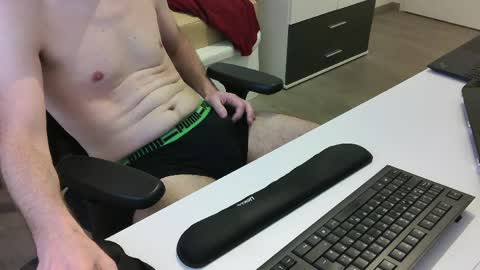 big_tobi_1 online show from 14, 4, 2026