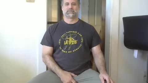 Snapshot of bigassman46 chatting on 2, 2, 2026 Straight Dave online show from 2, 2, 2026