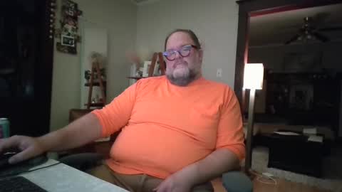 Snapshot of bigbearlittlebear2 chatting on 10, 9, 2025 Bear Woods online show from 10, 9, 2025