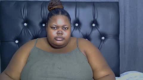 Snapshot of bigblackmamma chatting on 15, 9, 2025 Natasha online show from 15, 9, 2025
