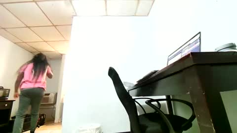 Snapshot of bigboobs_bouncin chatting on 9, 5, 2026 Ashley online show from 9, 5, 2026