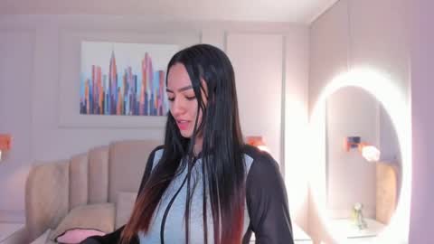 Snapshot of bigboobsnaughty1 chatting on 18, 1, 2025 online show from 18, 1, 2025