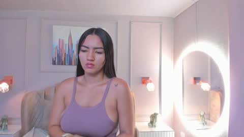 Snapshot of bigboobsnaughty1 chatting on 24, 1, 2025 online show from 24, 1, 2025