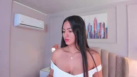 Snapshot of bigboobsnaughty1 chatting on 19, 2, 2025 online show from 19, 2, 2025