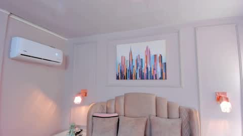 Snapshot of bigboobsnaughty1 chatting on 19, 9, 2025 online show from 19, 9, 2025