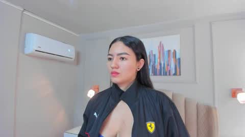 Snapshot of bigboobsnaughty1 chatting on 14, 10, 2025 online show from 14, 10, 2025