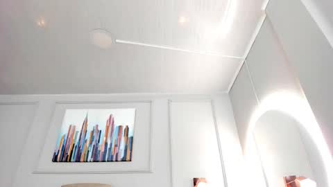   online show from 17, 4, 2026