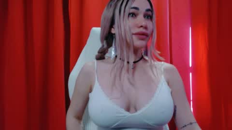 LaraFire online show from 28, 7, 2026