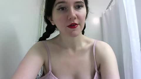 Isabella online show from 20, 9, 2025