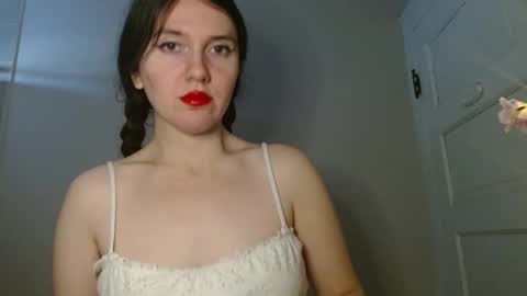 Isabella online show from 16, 12, 2025