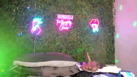 bigbuttsarena online show from 1, 4, 2026