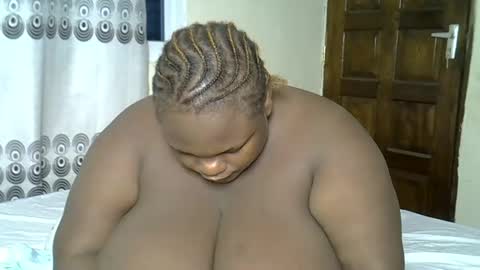 Snapshot of bigchocotities chatting on 4, 1, 2025 bigchocotities online show from 4, 1, 2025