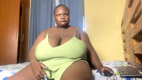 Snapshot of bigchocotities chatting on 3, 3, 2025 bigchocotities online show from 3, 3, 2025