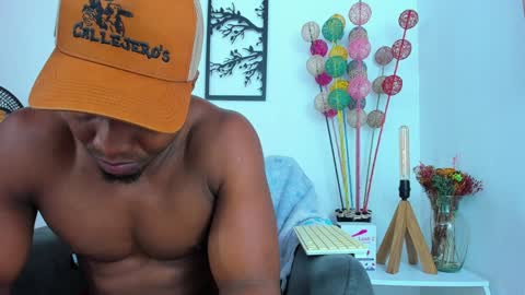sexy muscle online show from 12, 1, 2025