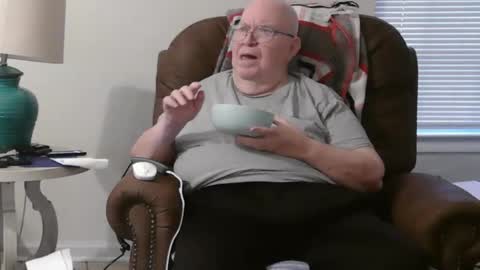 Snapshot of bigcraig123 chatting on 4, 10, 2025 Craig online show from 4, 10, 2025