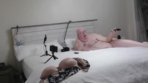 Snapshot of bigcraig123 chatting on 24, 11, 2025 Craig online show from 24, 11, 2025