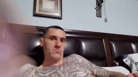 Snapshot of bigdickcumslikeariver chatting on 16, 12, 2025 Can you make me cum online show from 16, 12, 2025