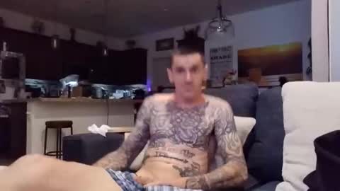 Snapshot of bigdickcumslikeariver chatting on 7, 1, 2026 Can you make me cum online show from 7, 1, 2026