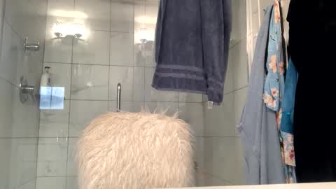 bigdickdave3332 online show from 23, 10, 2025