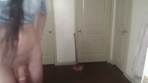 Snapshot of bigdicktrannynicole chatting on 18, 2, 2025 bigdicktrannynicole online show from 18, 2, 2025