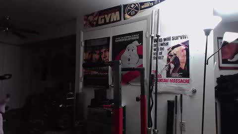 biggerisbetter21 online show from 18, 10, 2025