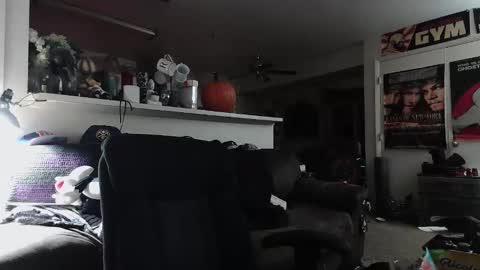 biggerisbetter21 online show from 30, 10, 2025