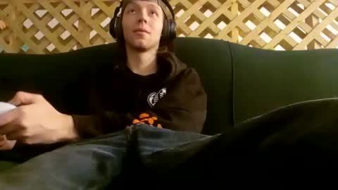 biggestboiiii online show from 9, 11, 2025