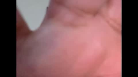 Snapshot of bigguunn chatting on 5, 1, 2026 bigguunn online show from 5, 1, 2026