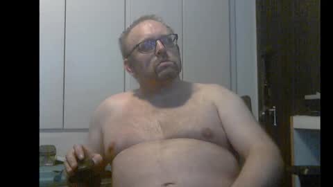 Snapshot of biggydee8989 chatting on 5, 2, 2026 biggydee8989 online show from 5, 2, 2026