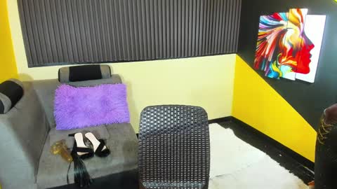 kiaaannaaaa online show from 25, 1, 2025