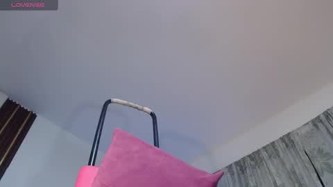 Snapshot of bigntastyclit chatting on 3, 10, 2025 Luna online show from 3, 10, 2025