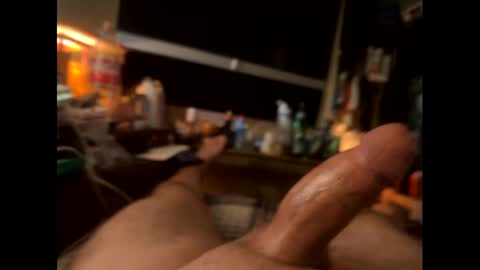 Snapshot of bigswollenhead4u chatting on 5, 10, 2025 bigswollenhead4u online show from 5, 10, 2025