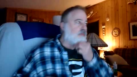 Snapshot of bigthicksatisfying2 chatting on 2, 6, 2026 bigthicksatisfying2 online show from 2, 6, 2026