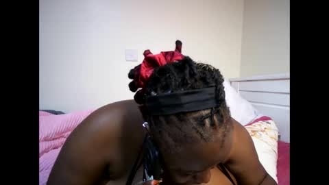 Snapshot of bigtittyslut_ chatting on 7, 10, 2025 bigtittyslut_ online show from 7, 10, 2025