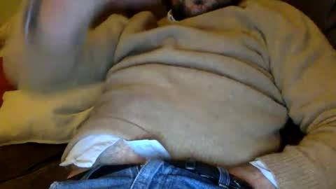 Snapshot of bigvic25cm chatting on 4, 3, 2025 bigvic25cm online show from 4, 3, 2025