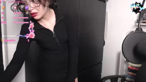 Valeria 3 online show from 12, 11, 2025