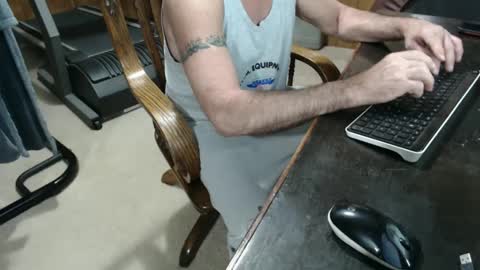 Snapshot of billy471 chatting on 8, 2, 2025 billy471 online show from 8, 2, 2025