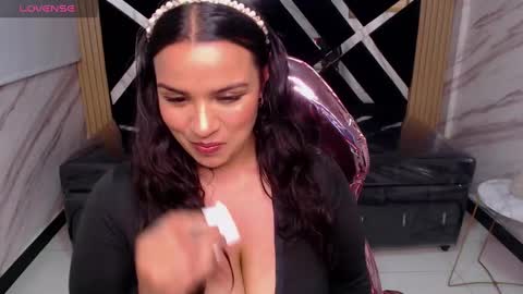 Live 1000pm 600am COLOMBIAN HOUR online show from 11, 3, 2025