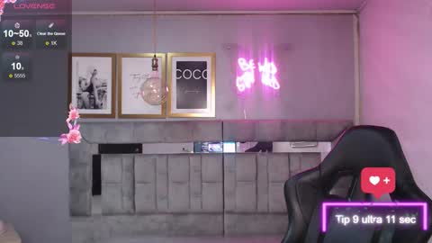 Live 1000pm 600am COLOMBIAN HOUR online show from 4, 10, 2025