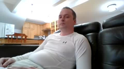 Snapshot of bird8888 chatting on 4, 10, 2025 bird8888 online show from 4, 10, 2025