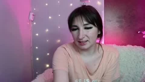 Snapshot of birdie_kiss chatting on 27, 5, 2026 birdie_kiss online show from 27, 5, 2026