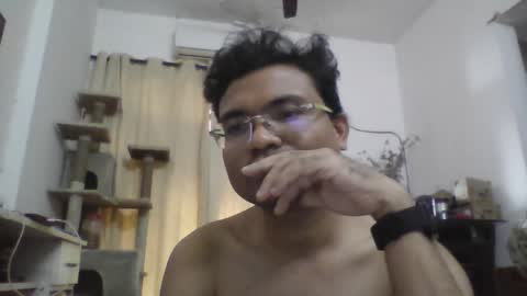 Bir Hans online show from 10, 12, 2024