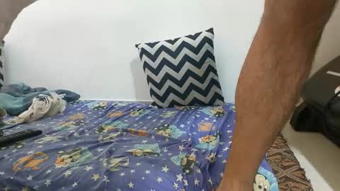 Bir Hans online show from 8, 10, 2025