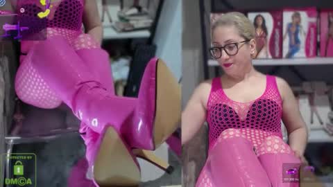 bisex woman online show from 13, 2, 2026