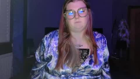 bitch_kittiexo online show from 1, 1, 2025