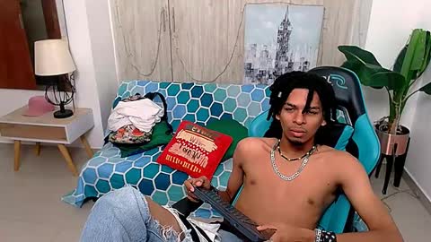 Black online show from 3, 12, 2024