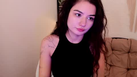 Snapshot of black_pant3r chatting on 6, 1, 2025 Mon Mon online show from 6, 1, 2025