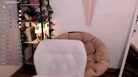 Snapshot of black_pant3r chatting on 12, 2, 2025 Mon Mon online show from 12, 2, 2025