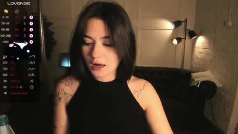 Snapshot of black_pant3r chatting on 4, 10, 2025 Mon Mon online show from 4, 10, 2025